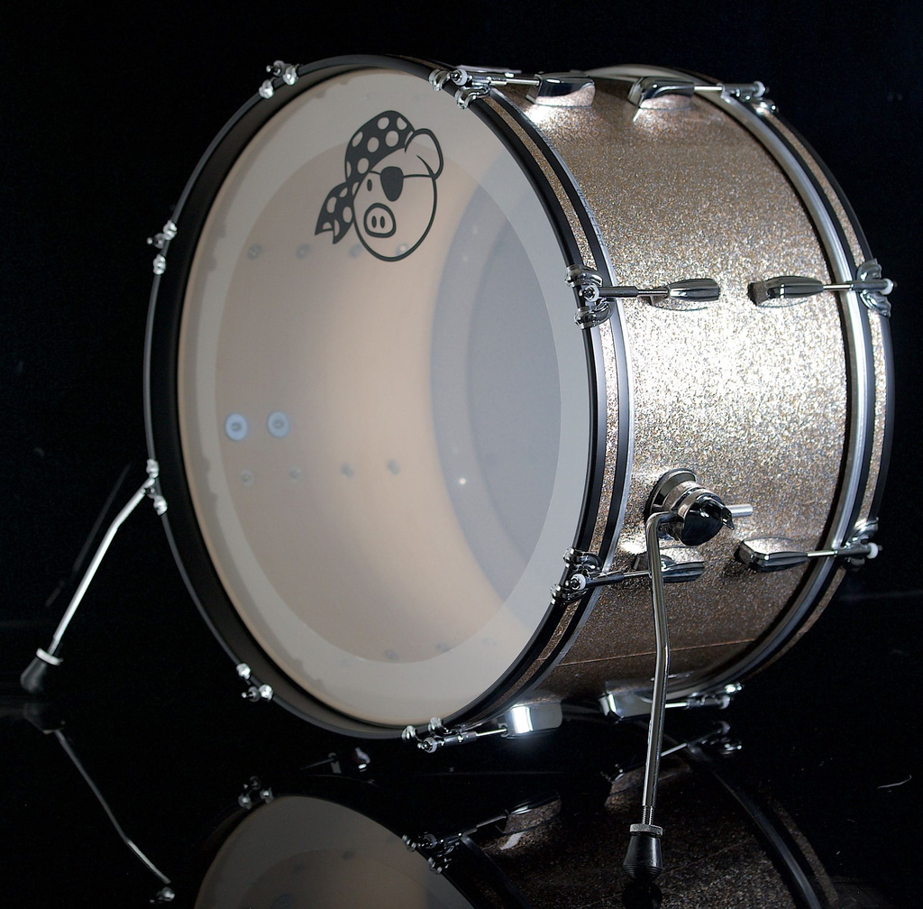 PORK_PIE_PERCUSSION_4_PIECE_DRUM_SET_IN_CHAMPAGNE_SPARKLE-68d1ff333e0dc.webp