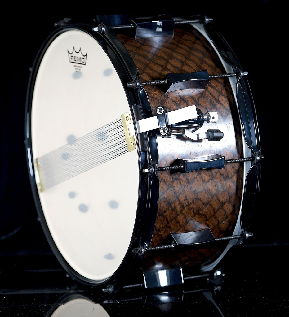 PORK_PIE_PERCUSSION_7_X_14_8_PLY_MAPLE_SNAKE_SKIN_VENEER_W_BLACK_HARDWARE-68d200ba9131f.webp